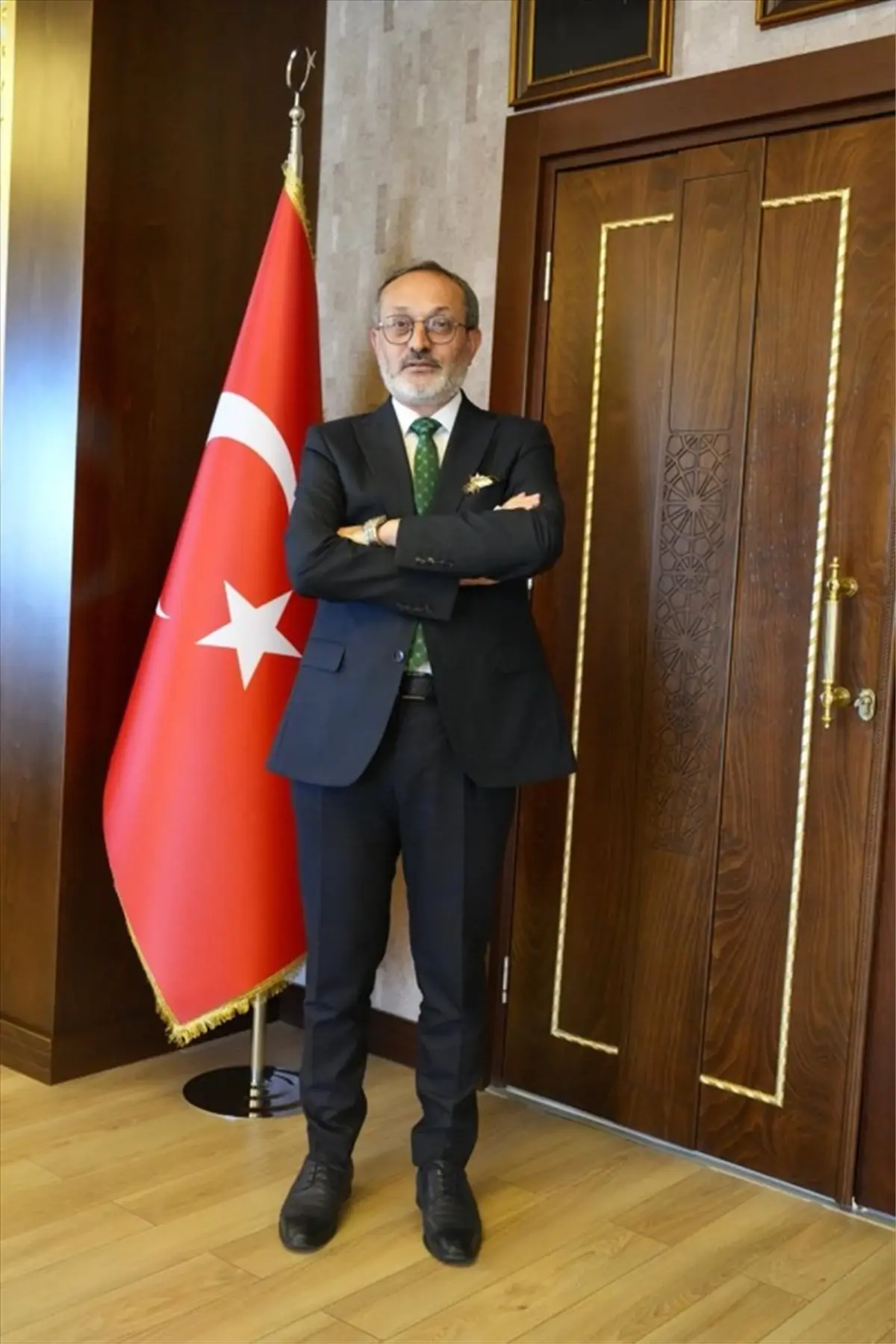 bingol universitesi rektoru dunyanin en etkili bilim insanlari listesinde PCXd27wl