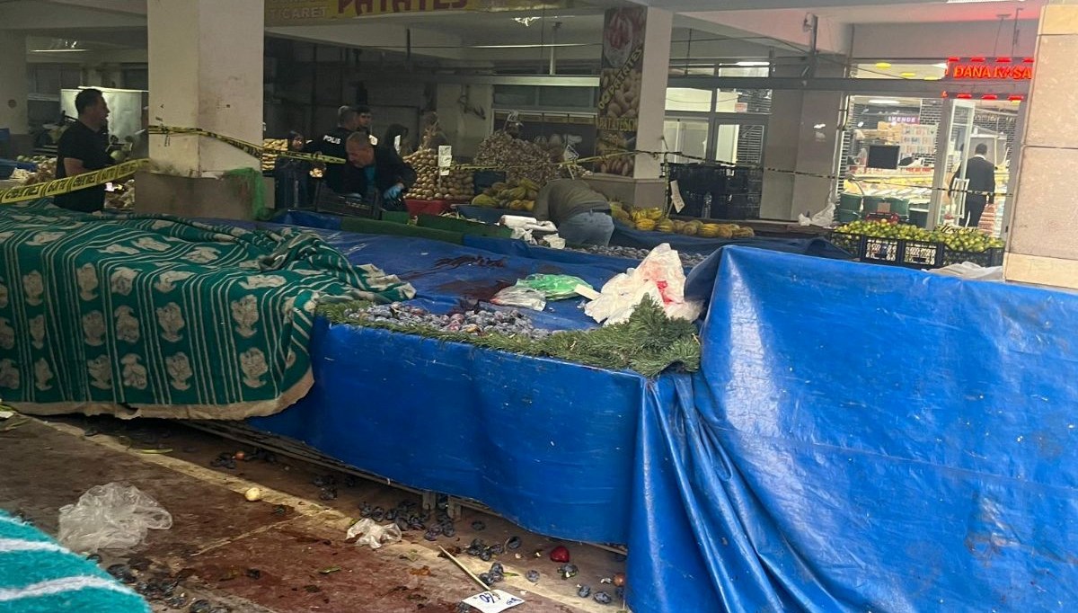 pazarcilarin tezgah yeri kavgasinda kan akti 1 yarali wzGFkH45