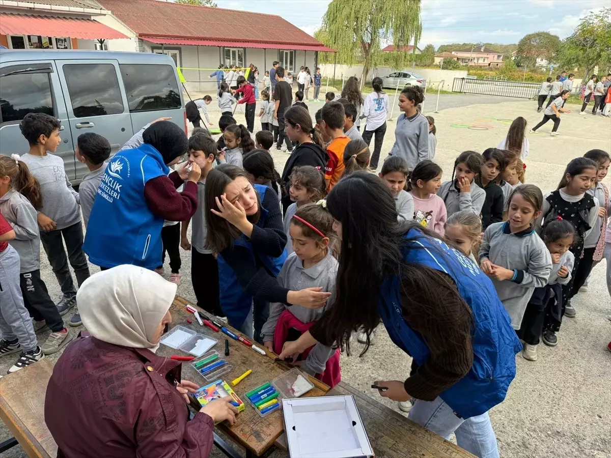 bafrada genclik merkezinden okul ziyareti pN4xqi6d.jpg