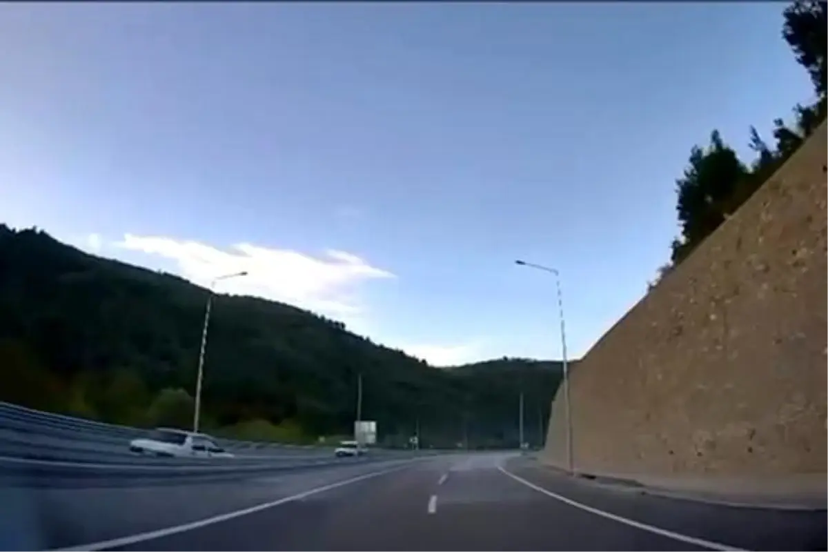 bursada ters yone giren surucu faciaya davet cikardi eewpG92T.jpg