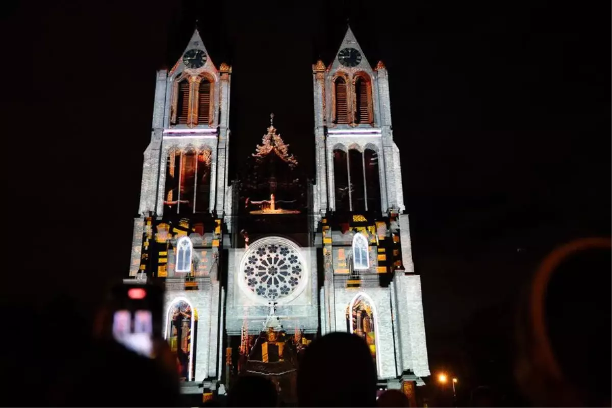 pragda 13 sinyal festivali basladi tAUsbvwe.jpg