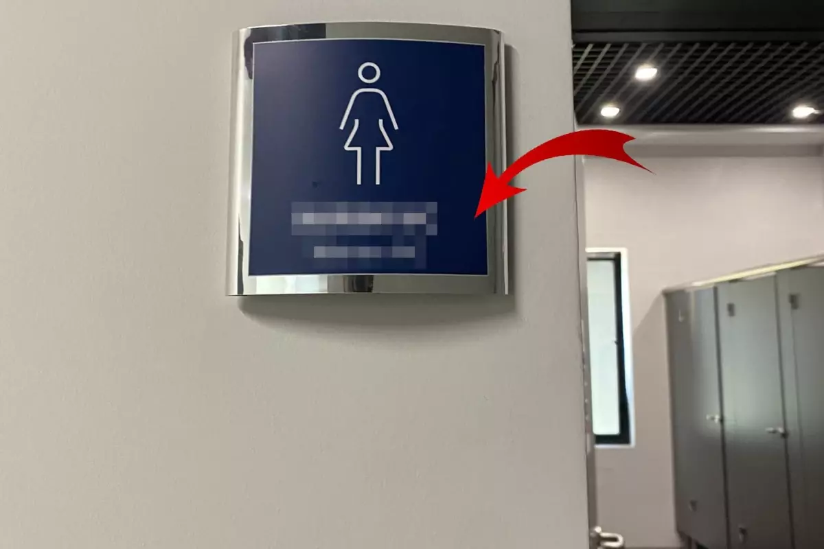 kadin wc tabelasi gitti yerine gelen bir hayli ilginc YSZbYu4V.jpg